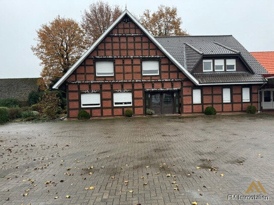 Wohnhaus mit Bürotrakt und Halle auf großem Grundstück in Damme!