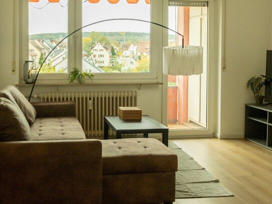 grosse 2-Zimmerwohnung mit Internet, Balkon, TV, Küche, Dusche/Wc, Waschmaschine und Parkplatz