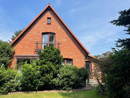 Charmantes Haus mit Modernisierungsbedarf