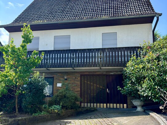 Freistehendes Einfamilienhaus mit wunderschönem Garten, Garage/Carport in ruhiger Lage von Kürten. JETZT DAS NEUE FÖRDE…