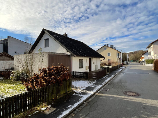 LEBENS(T)RAUM Einfamilienhaus mit Garage, Garten und Nebengebäude!