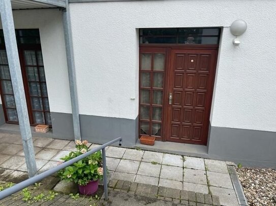 "Ideal für eine ältere Person" Kleines Appartement im EG -eigener Eingang- in Friemersheim