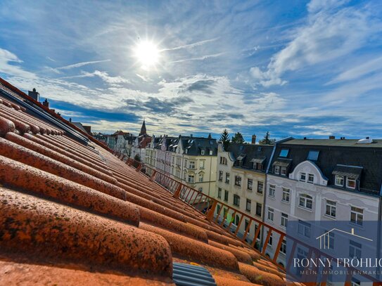 WOW! einzigartige 3-Raum Dachgeschosswohnung mit Einbauküche + super Zustand in Zwickau zu vermieten