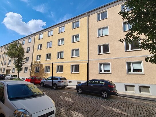 Zeitz- Eigennutzung oder Anlage, 3 Zimmer, Balkon und Tageslichtbad