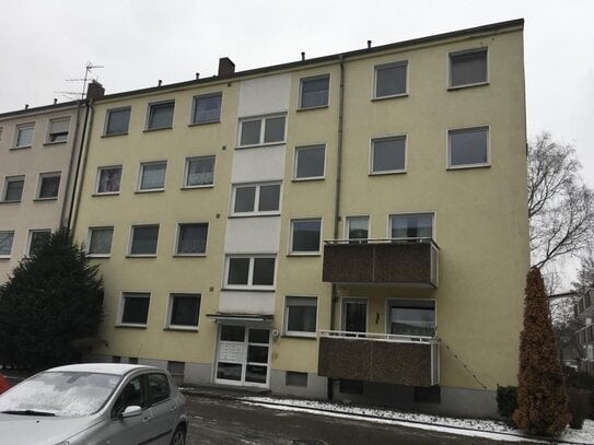 Voll renovierte Familienwohnung mit Wannenbad und Balkon