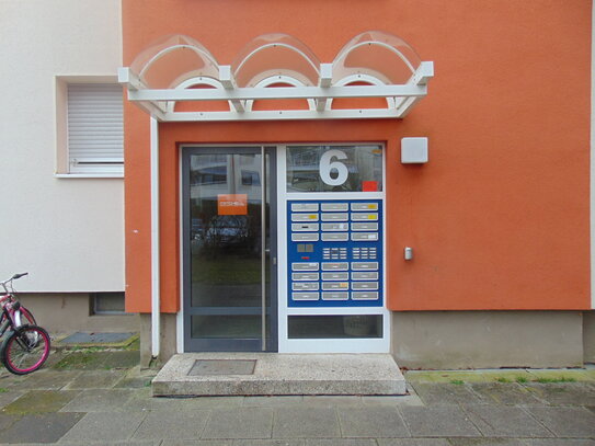 Frisch sanierte Wohnung mit Balkon und Stellplatz