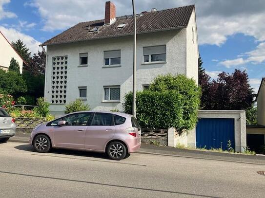 Schierstein: 3-Familienhaus mit Bebauungsmöglichkeit!