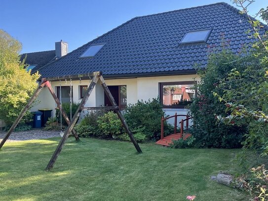 Großzügiges Einfamilienhaus in Großhansdorf / Schmalenbeck ** energetisch top saniert **