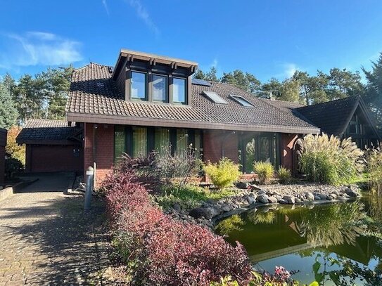 Design trifft Luxus - Villa vom Architekten gebaut in ruhiger Lage auf einem parkähnlichen großen Grundstück