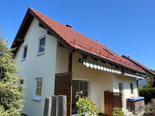 Einfamilienhaus mit Garage