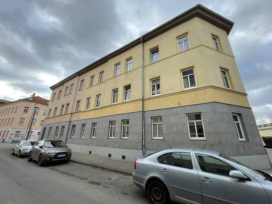 ATLAS IMMOBILIEN: Pfeiffersgasse/ Erfurt: Perfekte erste Wohnung *nähe Uni* Ab sofort verfügbar.