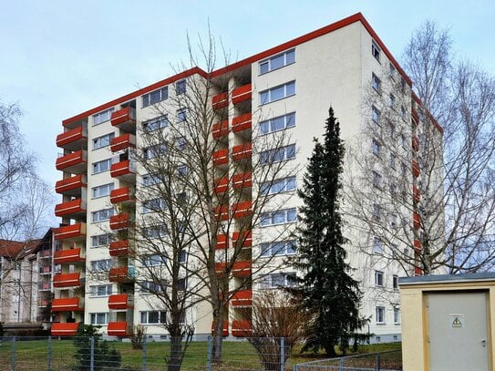 Großzügige 4 -Zi.-ETW mit Balkon und Tiefgaragenstellplatz