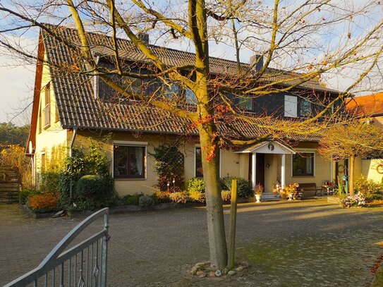 Eigentumswohnung mit Einliegerzimmer, in Bad Bodenteich, mit ca. 3.000 m² Grundstück