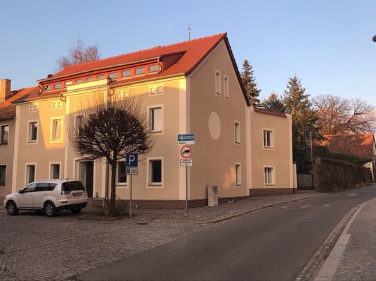 Moderne 4 Raumwohnung mit Kamin und 2 Bäder, Terrasse und Gemeinschaftsgarten