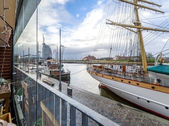 Neuer Hafen // Luxuriöse Eigentumswohnung mit unvergleichlichem Wasserblick