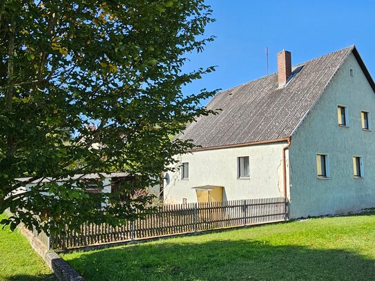 Achtung Handwerker // Einfamilienhaus mit sehr viel Potential in ruhiger und sonniger Lage