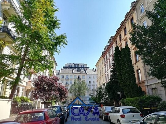 WESTEND-NORD: 3,5 Zimmer Wohnung mit Balkon und Skyline Blick, hochwertig möbliert, sehr ruhig gelegen