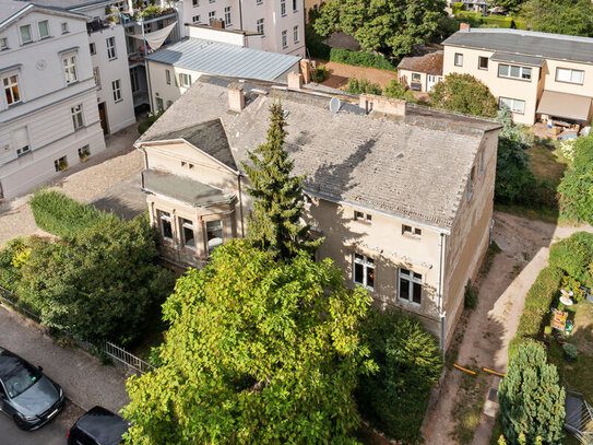 Denkmalgeschützte sanierungsbedürftige Villa in Potsdamer Innenstadt