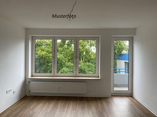 Wir sanieren für Sie - 3-Zimmer-Wohnung mit Tageslichtbad und Balkon