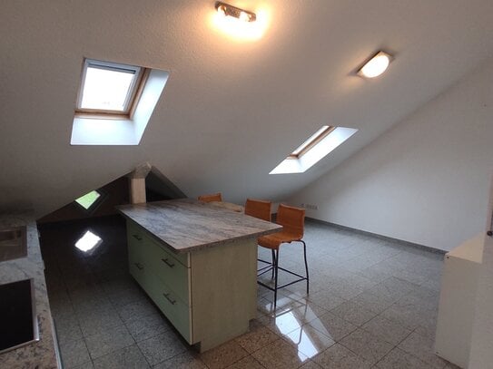 Moderne 2 Zimmer DG in ruhigem Neubaugebiet mit Balkon