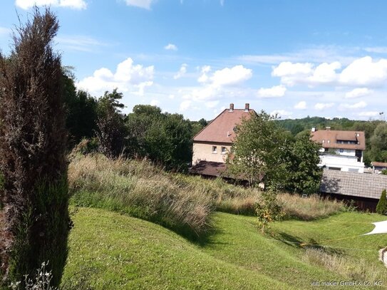 Grundstück im Dornröschenschlaf - Potential in ruhiger Wohnlage