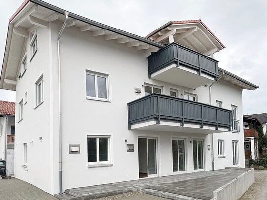 Geschmackvoller Neubau – 50 m2 große 2-Zimmer Wohnung mit Westbalkon in Halfing