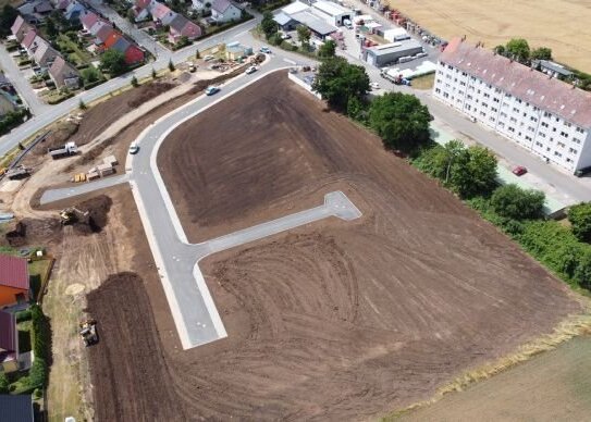 Schkölen, vollerschlossene, bauträger- und provisionsfreie Grundstücke von 435-1441m² !