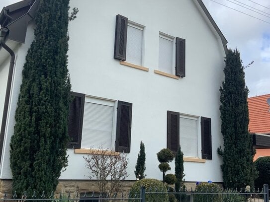 Tolles Einfamilienhaus mit Garten und Garage in Hechingen zu vermieten.