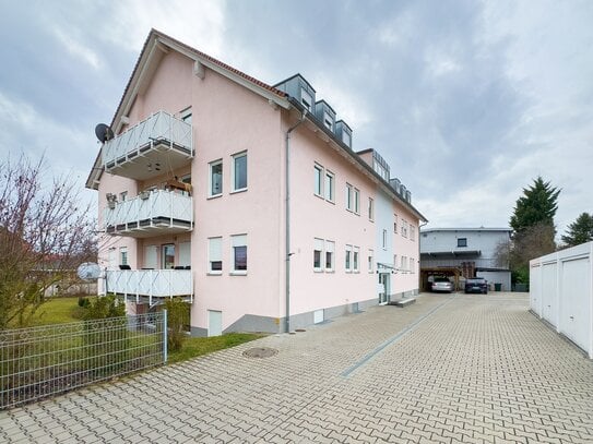 Perfekt für Familien: 3-Zimmer-Wohnung mit Gartenanteil & Stellplatz im Städtedreieck.