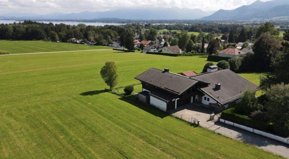                                                               Hausanteil in freier Ortsrandlage (Herrenberg) - Wohnen &amp; Arbeiten                                                       in Prien am Chiemsee