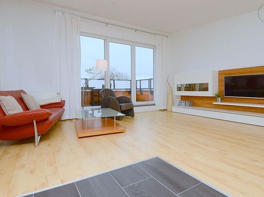 Modern möblierte 2-Zimmer Penthouse Wohnung mit Internet und PKW-Stellplatz in Hochheim