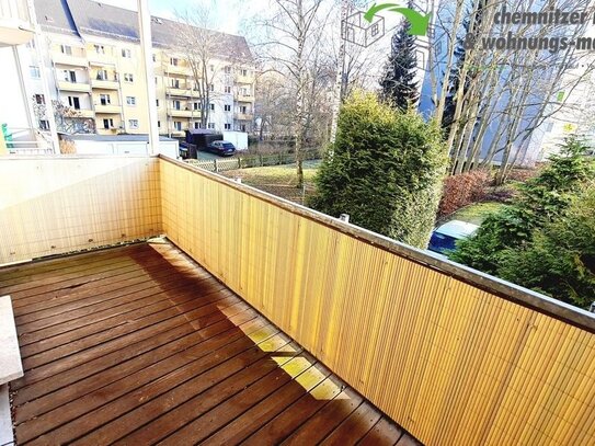 1x MIETE GESCHENKT! - 2-Raum-Wohnung mit neuem Fußbodenbelag, Balkon, Tageslichtbad & PKW-Stellplatz