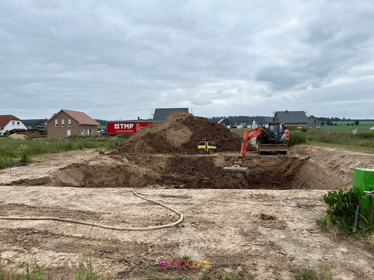 Dorstadt: Bauplatz Single 675 m² sucht Haus zur dauerhaften Verbindung. Flexibel, auch 2-geschossig.