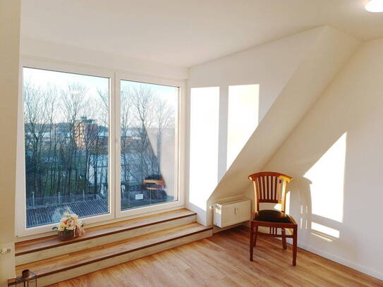 Dachgeschoß-Maisonette-Wohnung 44 qm am Tilsiter Platz in Kiel-Ellerbek