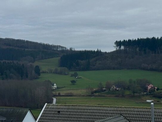 Brandneue Luxus wohnung mit wunderschöner Aussicht in Hentern – Erstbezug