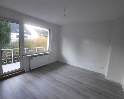 TOP renovierte 3-Zimmer-Wohnung mit Balkon!