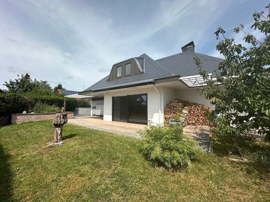 Alles außer gewöhnlich ~ Architektenvilla mit Blickfang Indoorpool in Postbauer-Heng