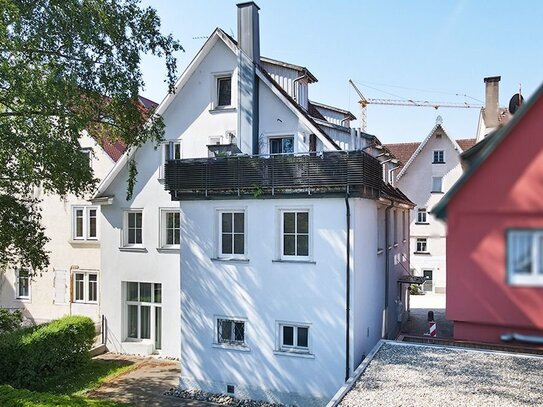 Hübsche und moderne Wohnung - zentrale Lage mit Balkon und Autostellplatz