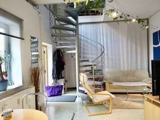 Frei ab sofort! Stadthaus mit Terrasse & ca. 92 qm, ruhig in St. Leonhard! Loftstil mit hohen Decken