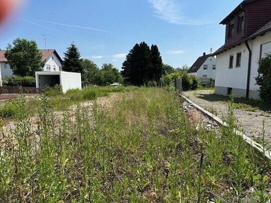 Gut geschnittenes Baugrundstück in Dasing! Ruhige Anliegerstraße und sehr gute Anbindung an die A8 nach München!