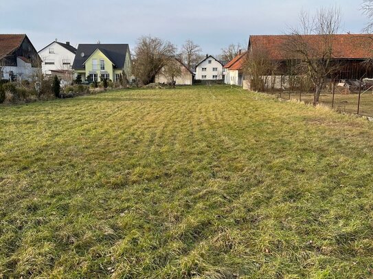 Projektgrundstück mit Altbestand in Sallach!! Zwei Bauplätze oder MFH!