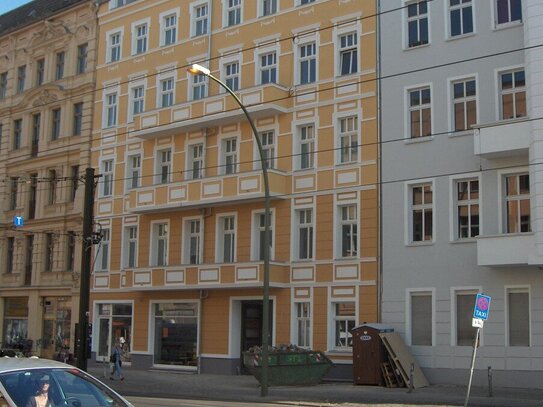 Stuckaltbau im Kastanienkiez mit Terrasse