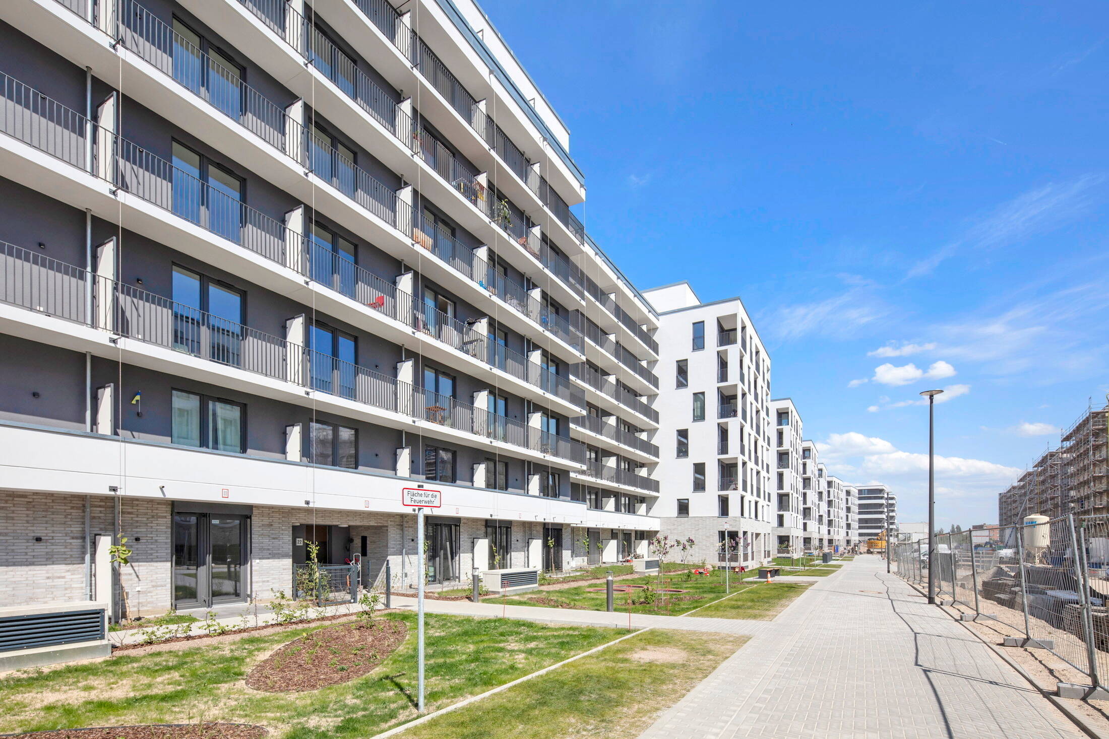 Smyles Living - lichtdurchflutetes Apartment in neuwertigem Zustand - Photo 1