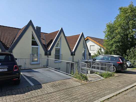 Tolle Aussicht! 3 ZKB Eigentumswohnung mit Balkon und Stellplatz