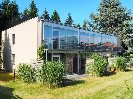 Erdgeschoßwohnung mit Wintergarten und Terrasse