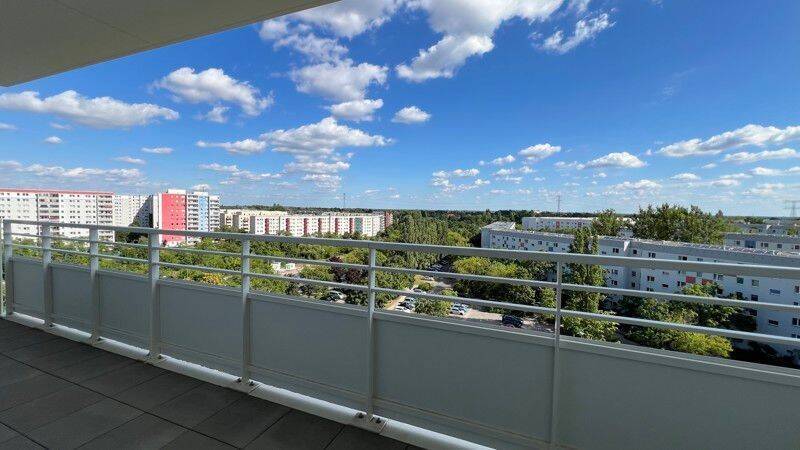Erstbezug mit sonniger Aussicht. - Photo 1