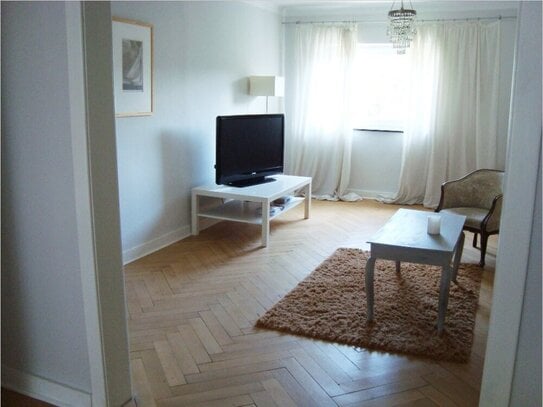 Komplett Möbliert/Furnished Accommodation in: Oberkassel/Trendlage. Helle und individuell