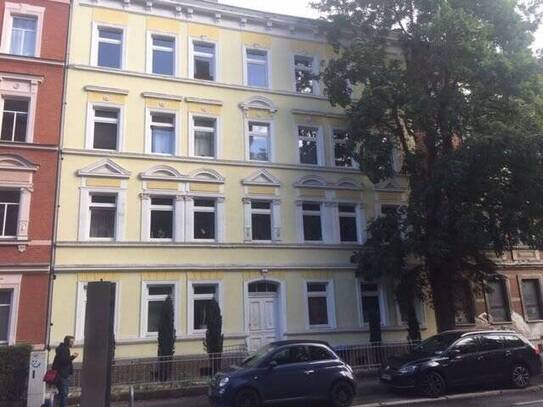Helle 2-Zimmerwohnung im sanierten Altbau !!!
