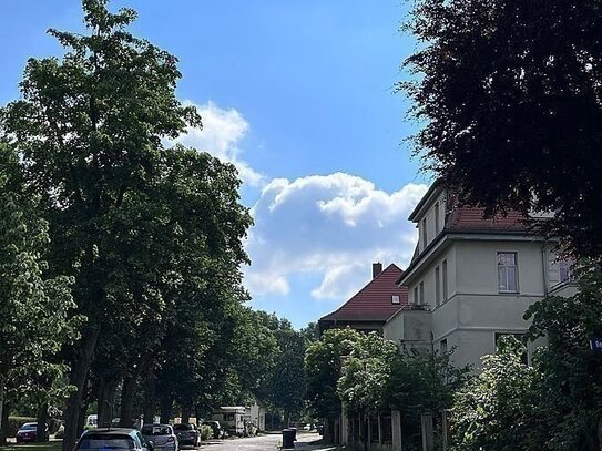 Stadtvilla mit 3 Wohnungen + Tiefgarage + eigenem Garten (Neubauprojekt) - insgesamt ca.620 m² Wohnnutzfläche!