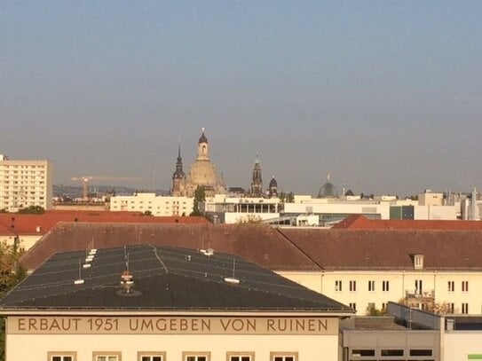 *Blick auf die Frauenkirche*